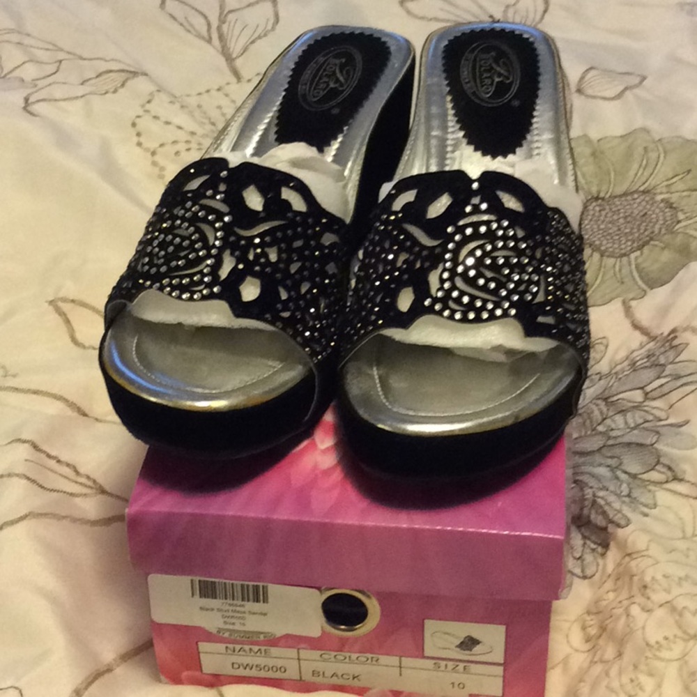 Dressy Black velvet 2” heel vamp mules